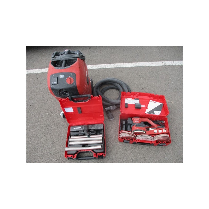 Ensemble Aspirateur + Set accessoires + Ponceuse excentrique